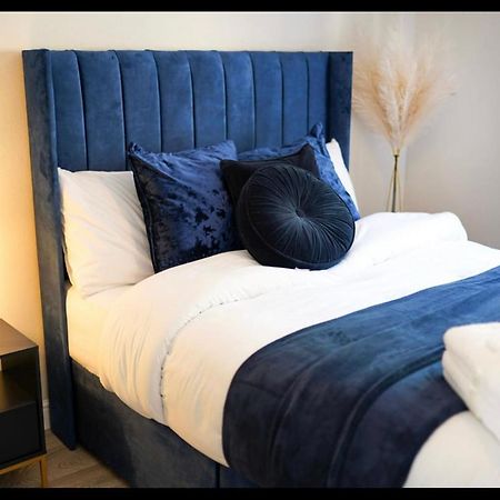 House Of Kaima - 6 Bed Detached Villa Dewsbury Luaran gambar