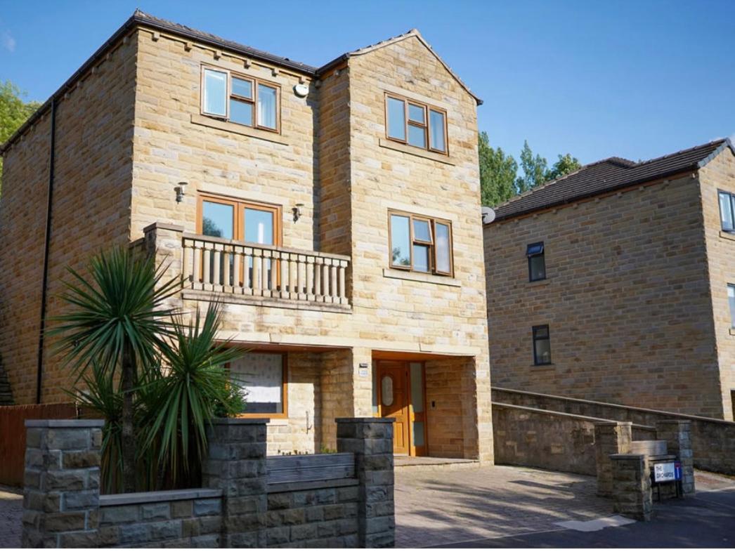 House Of Kaima - 6 Bed Detached Villa Dewsbury Luaran gambar
