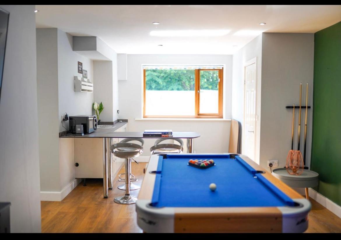 House Of Kaima - 6 Bed Detached Villa Dewsbury Luaran gambar
