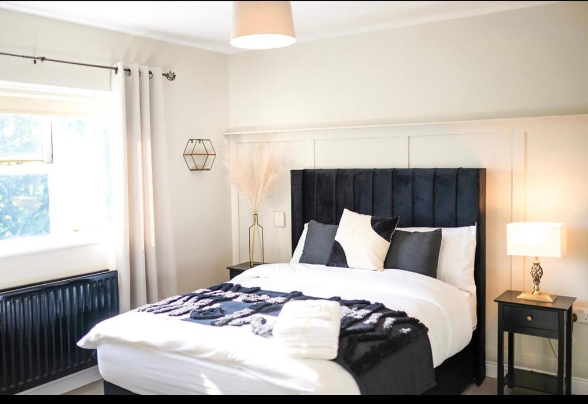 House Of Kaima - 6 Bed Detached Villa Dewsbury Luaran gambar