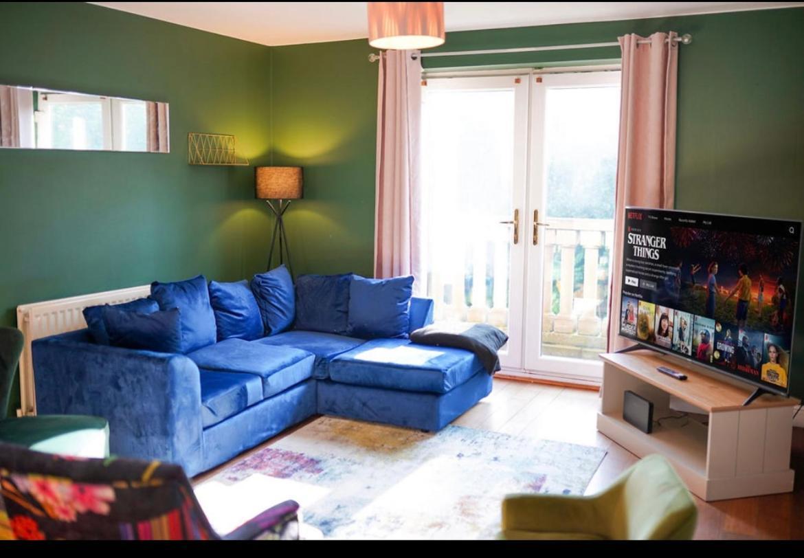 House Of Kaima - 6 Bed Detached Villa Dewsbury Luaran gambar
